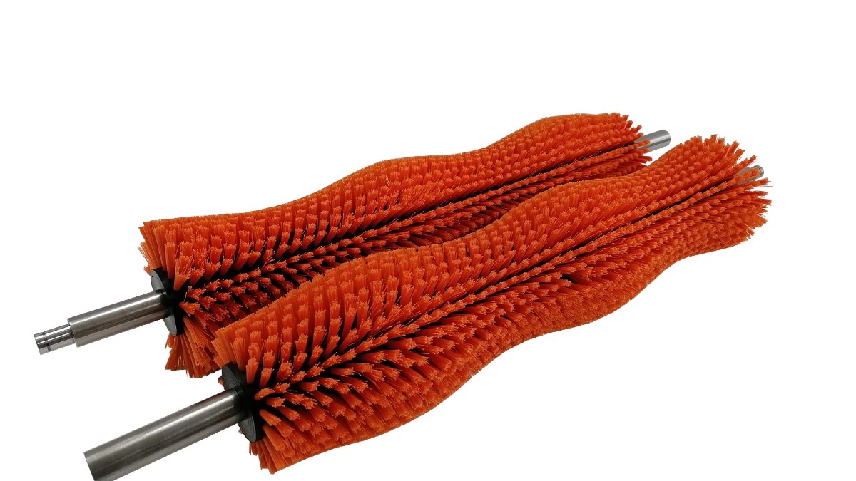 Jak dobrać szczotki techniczne do konkretnego zastosowania przemysłowego?